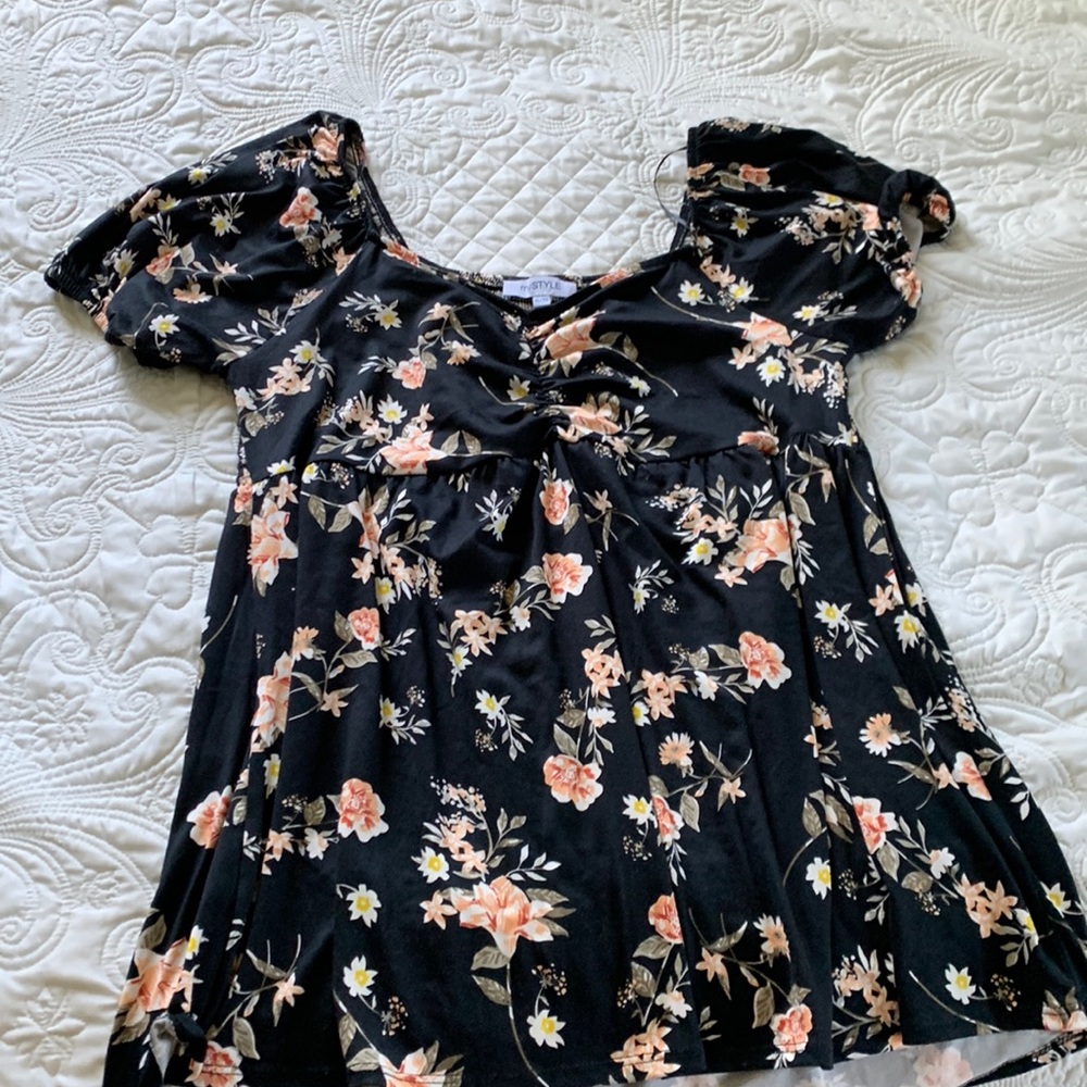 Floral pattern summer top